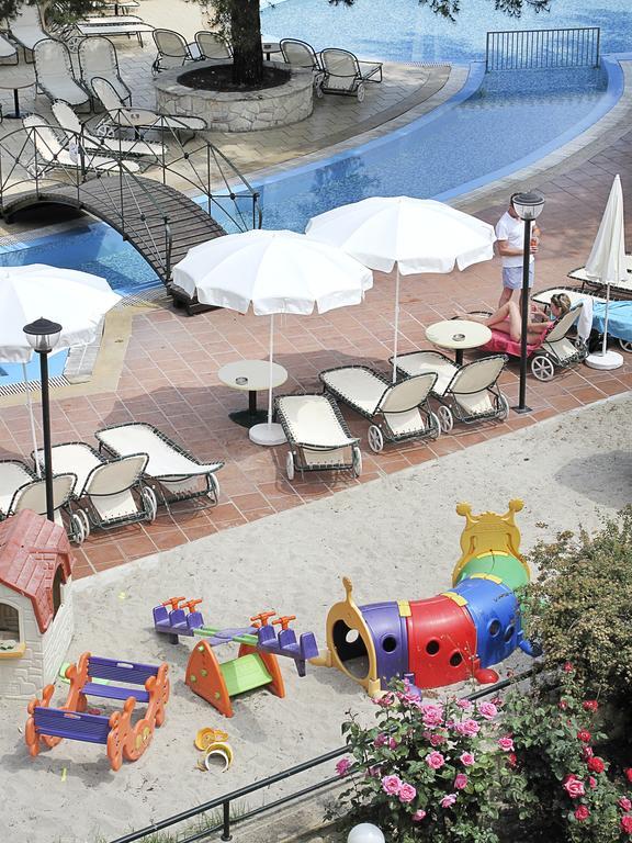 Lesse Hotel Chalkidiki ภายนอก รูปภาพ