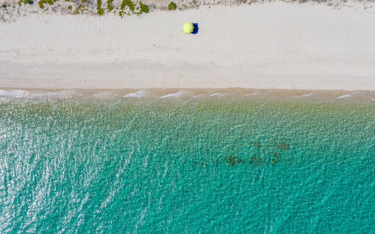 Lesse Hotel Chalkidiki ภายนอก รูปภาพ